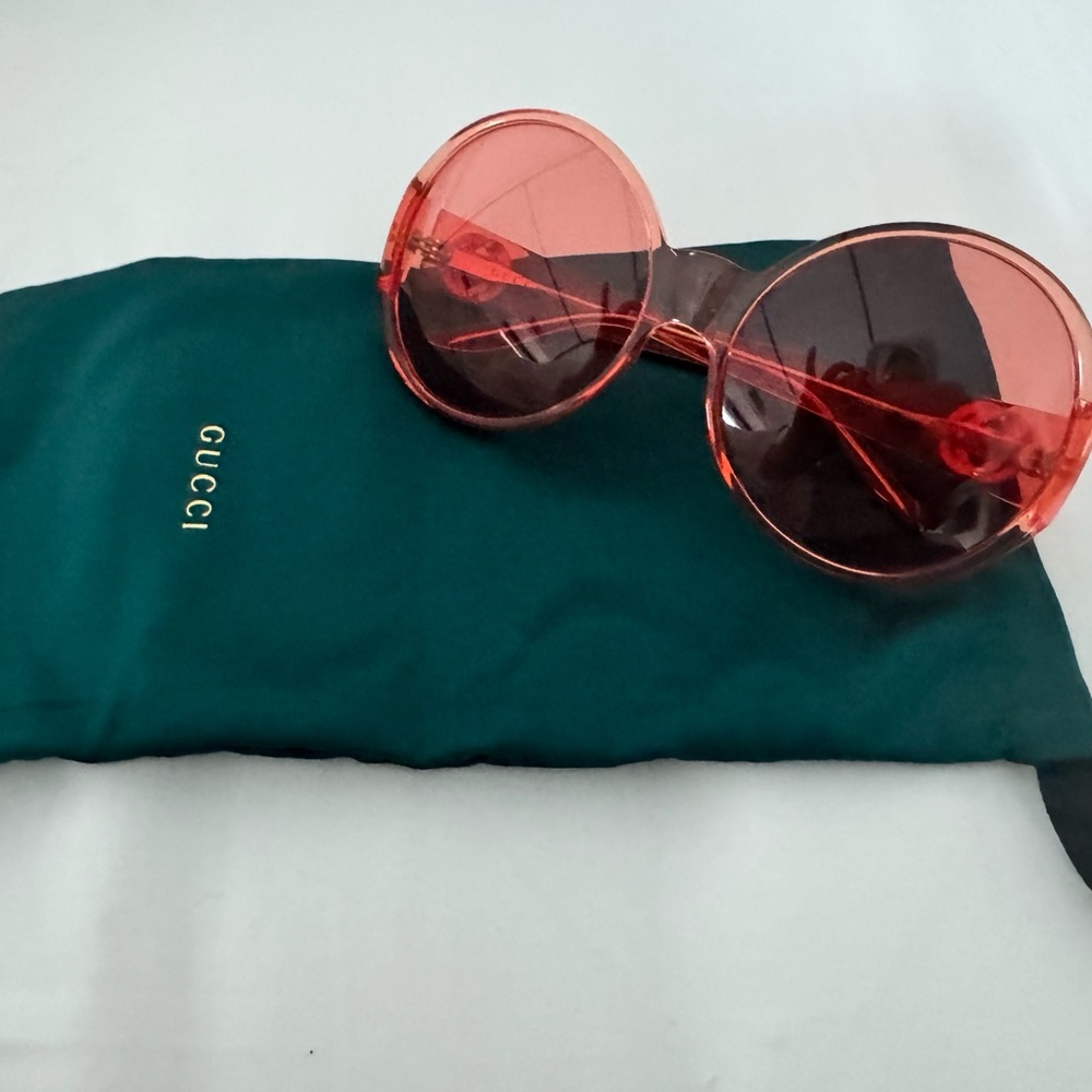 Gucci oval sunglasses